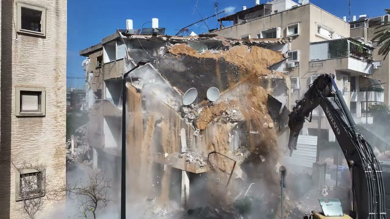 הריסת משה בלוי 3-5 פתח תקווה - שדאור וקטש 20/01/2026