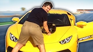 Driving 450 mph in a Lamborghini