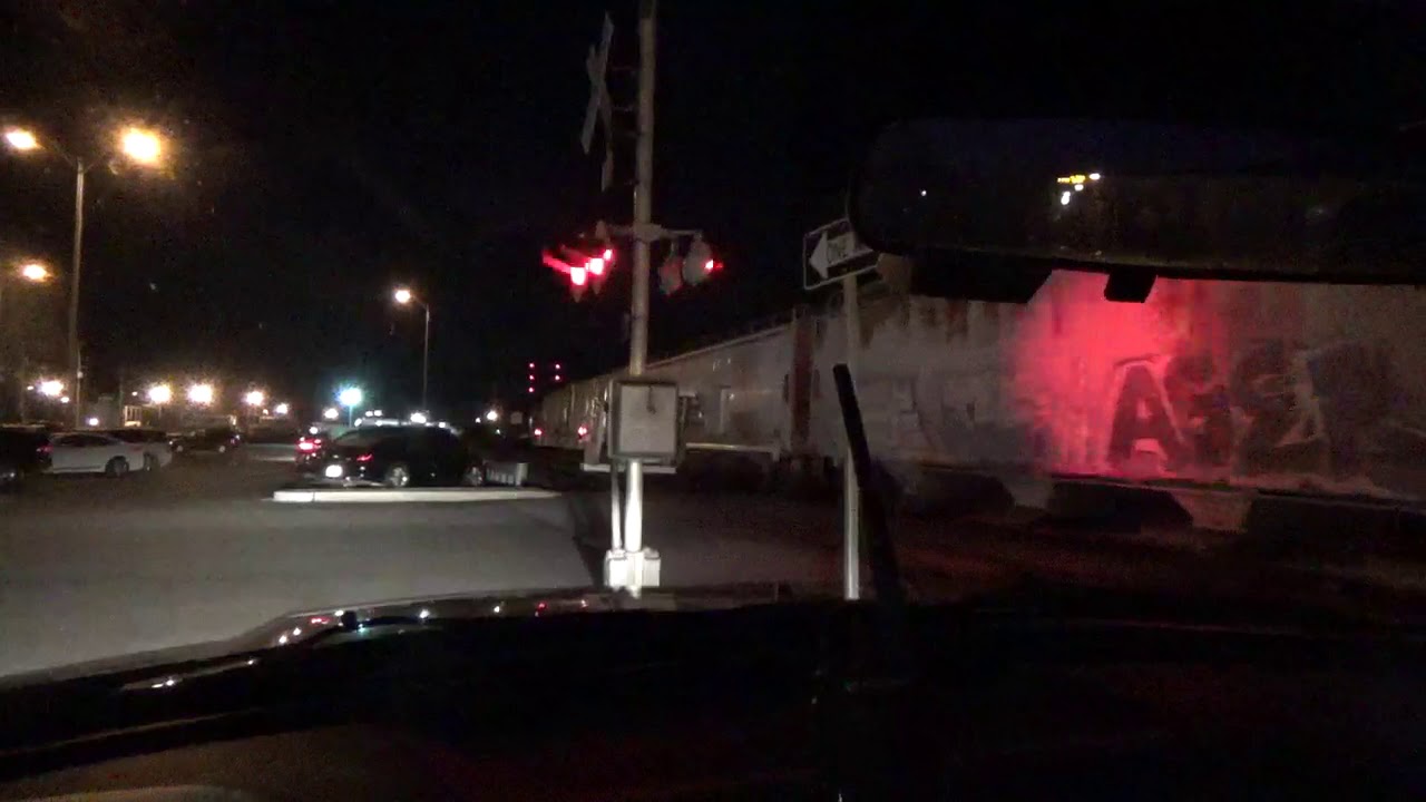 #9184 CSX D790-11 Local Mix Freight train - YouTube