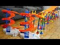 Spiral Ramp Car Race Tournament