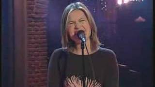 Video thumbnail of "Dido - Life for rent (live/Harald Schmidt show)"