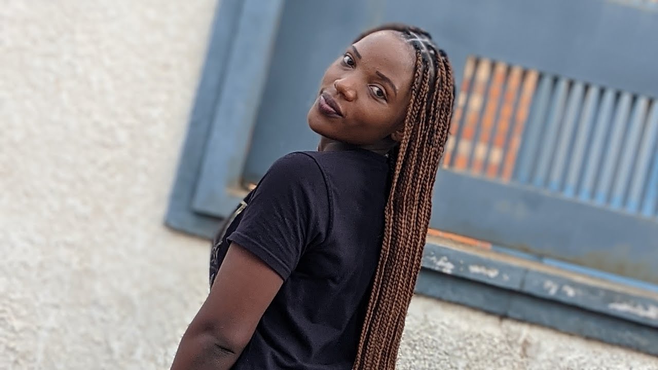 Iyo ajyeze murukundo Ararira cyane twaganiriye nu mukobwa mwiza cyane