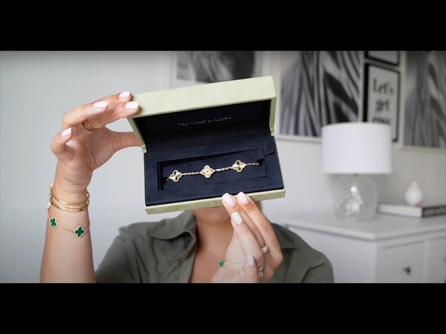 Van Cleef & Arpels Unboxing / Sweet Alhambra Bracelet 