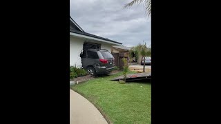 Driver wanted after car crashes into Fresno home, leaving couple displaced