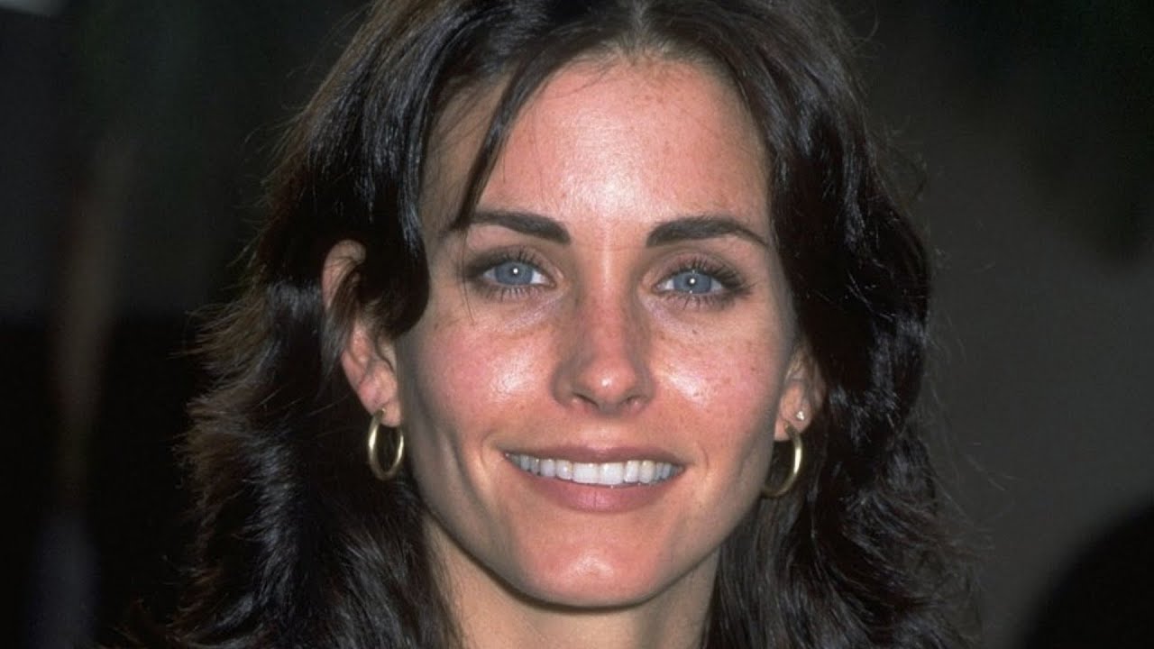 Courteney Cox says cosmetic injections left her looking 'really strange'