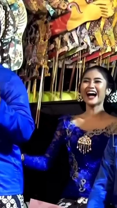 LUCU POLL CAK KOMET QIROK