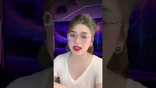 Được Gái Xinh Nhặt Cho Mũ