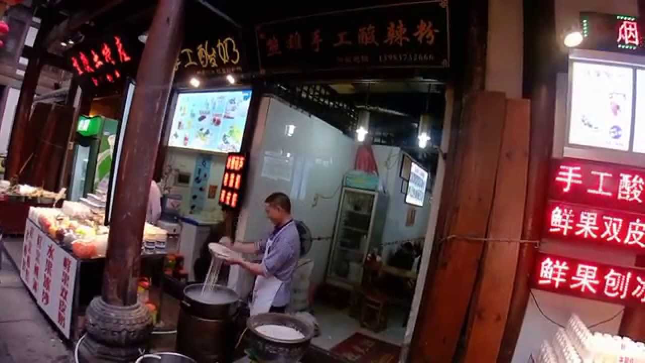 華協2015重慶遊第3天第2景點-洪崖洞古建築群