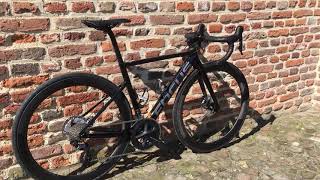 Focus Izalco Max 8.8 - YouTube