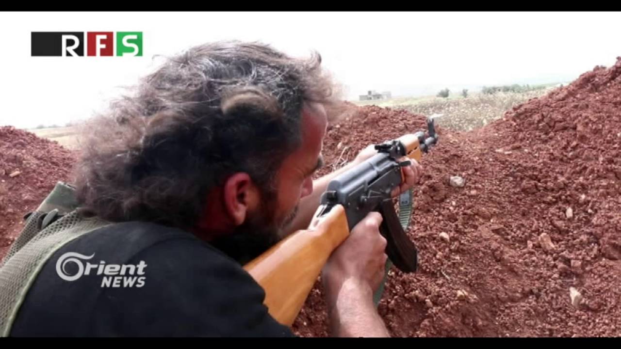 قاشوش اللطامنة من الغناء إلى ساحات القتال