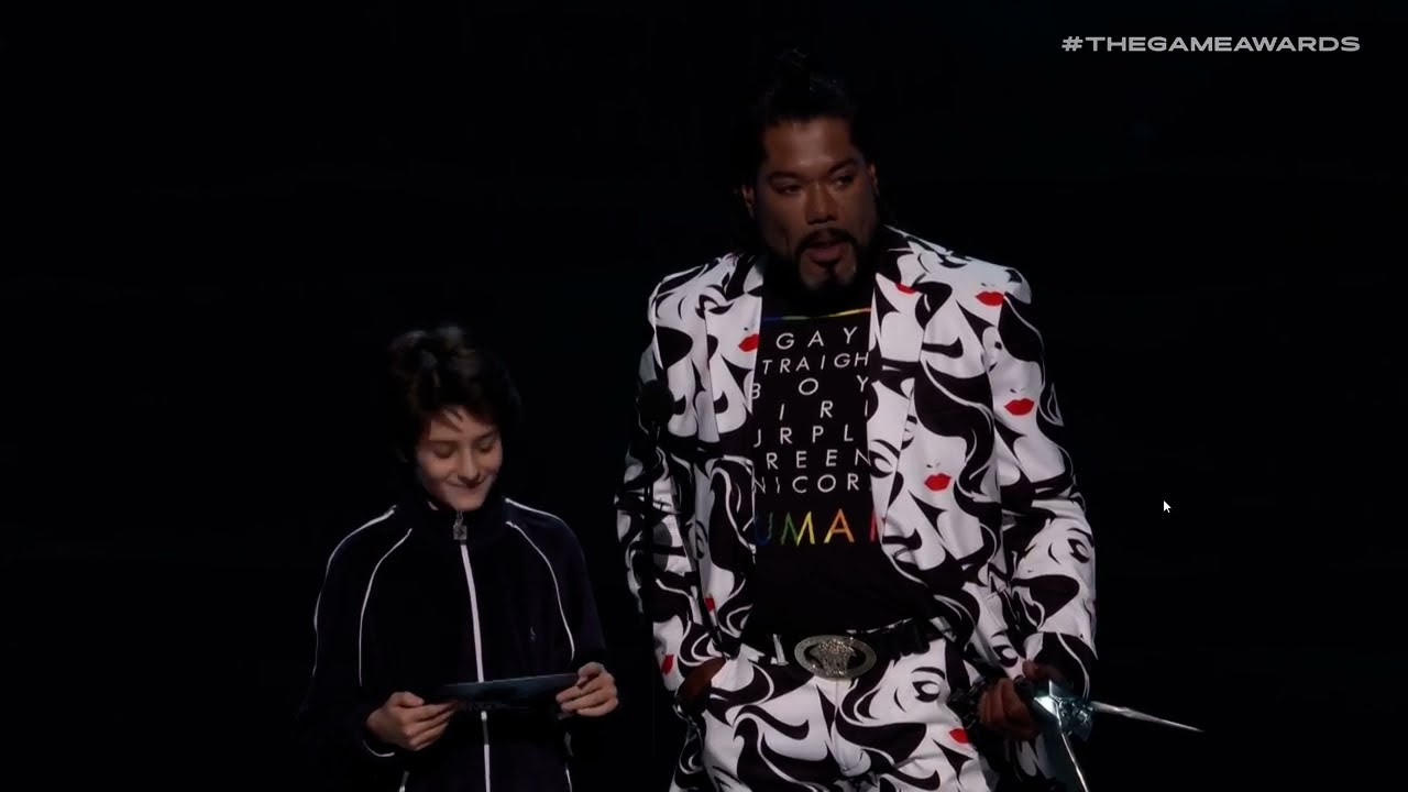 Christopher Judge (Kratos) says Boi in his speech 