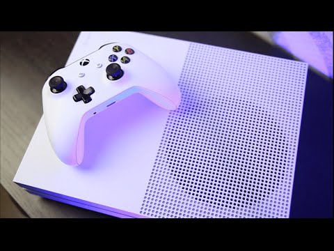 Видео: Купил XBOX вместо PS5 /Какую приставку взять в 2022/