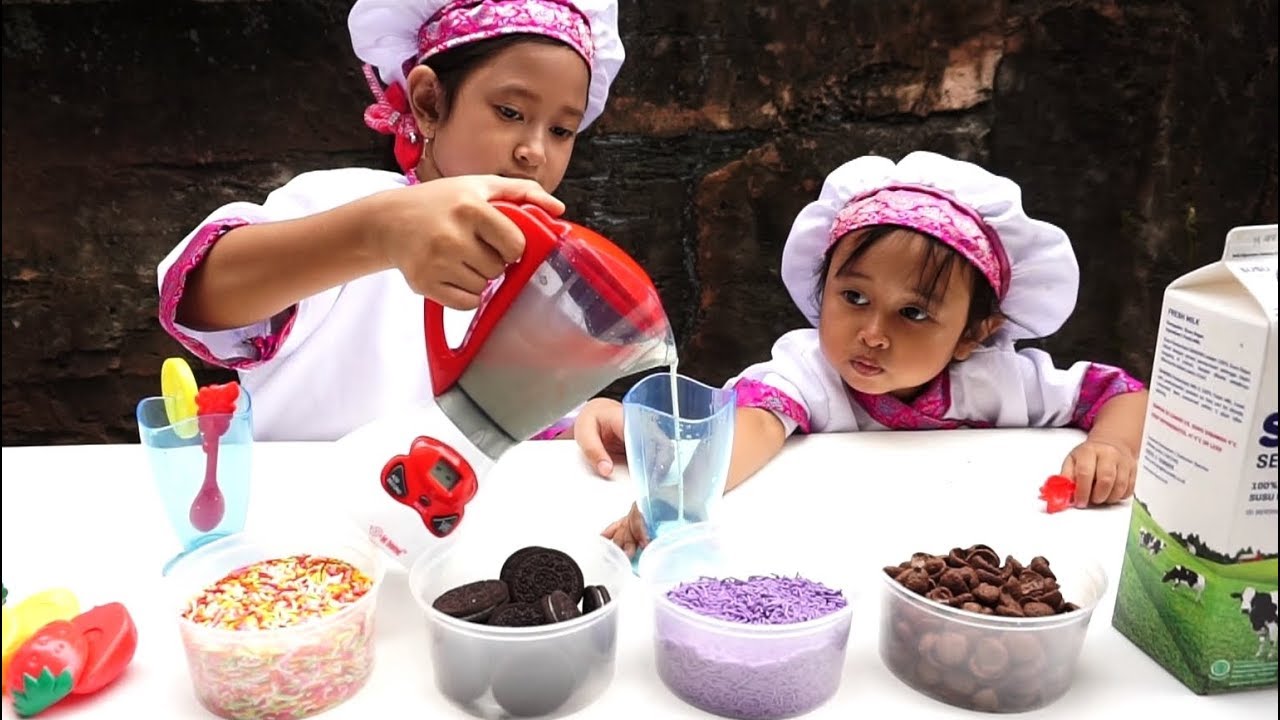 Blender set household mainan anak. 