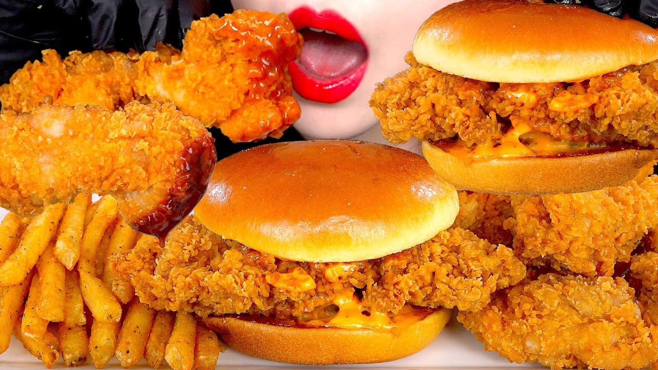 ASMR POPEYES FRIED CHICKEN SANDWICH FRIES 파파이스 치킨 샌드위치 먹방 MUKBANG EATING SOUNDS 咀嚼音 | ZOEY ASMR