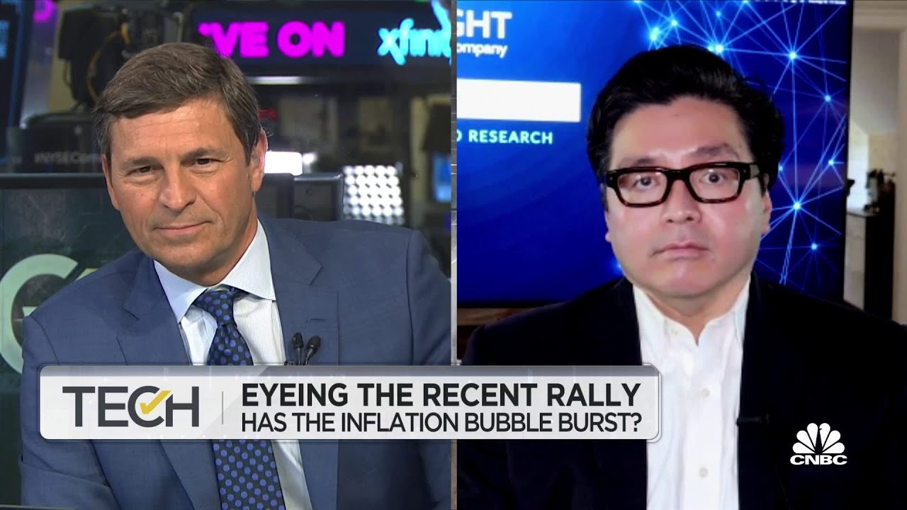 ⁣This looks more like the start of a bull market than a bear market really, says Fundstrat's Lee