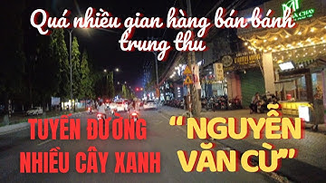 Hàng loạt gian hàng bánh trung thu mở bán tấp nập - Đường Nguyễn Văn Cừ Cần Thơ buổi tối