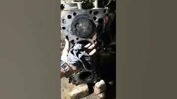 How to remove a engine piston old#kashi #mechanic