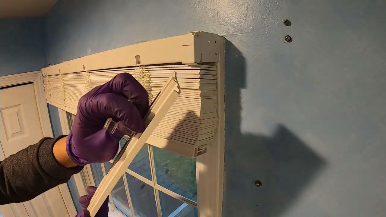 Unboxing LEVOLOR Cordless Blind Outside Mount Installation, FnF753