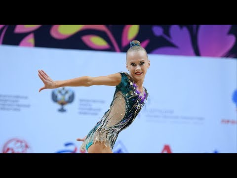 Video: Petrovich Mariya Sergeevna: Tarjimai Holi, Martaba, Shaxsiy Hayot