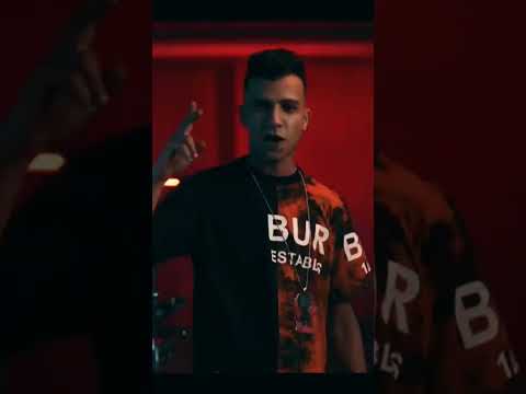 وقعت مين مسي عصام صاصا