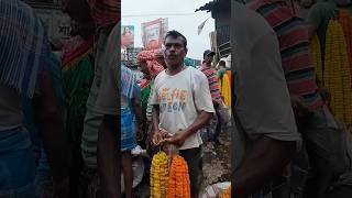 Indian Man Sells the Best Flowers 🇮🇳
