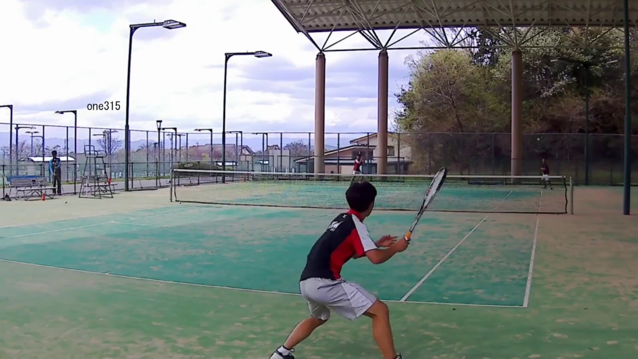 ソフトテニス全日本U17合宿2017　練習・乱打　上岡選手(上宮高校)3（後方）