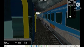 12779 goa express entering pune jn with traffic | MSTS | OPEN RAILS |