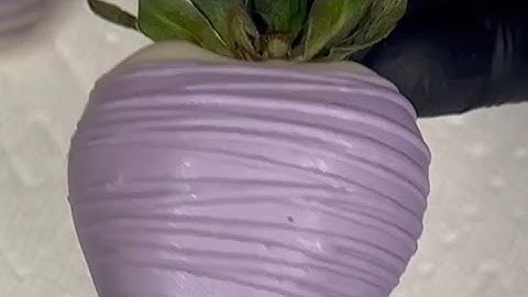 Drizzle Tutorial (Zip Lock Bag) CHOCOLATE COVERED STRAWBERRIES!