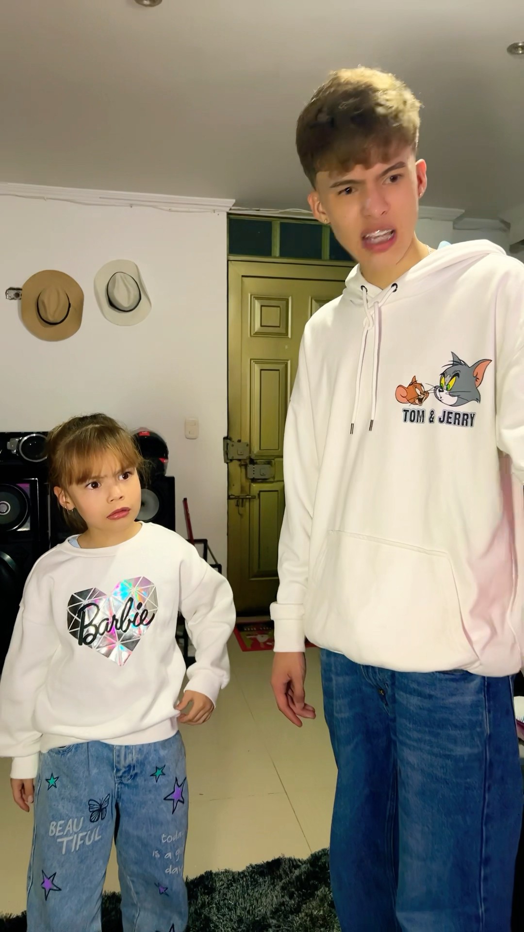 Mi mamá esta rara #humor #cosasdefamilia #cosasdecasa #shortviral