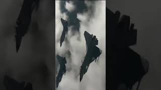 江泽民对J-10的关怀，对航空工业的勉励！这个飞机是个宝！看了印象很深，看到了你们实实在在的东西。你们把它搞出来，我说话就更硬了！#长者 #j10 #j10c #fighterjet