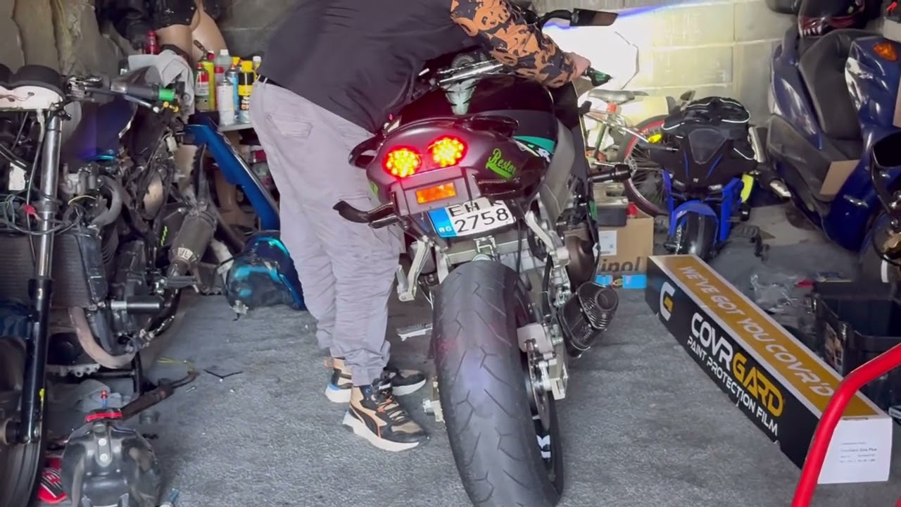 Kawasaki ZX Quick Shifter Magnum Test - YouTube