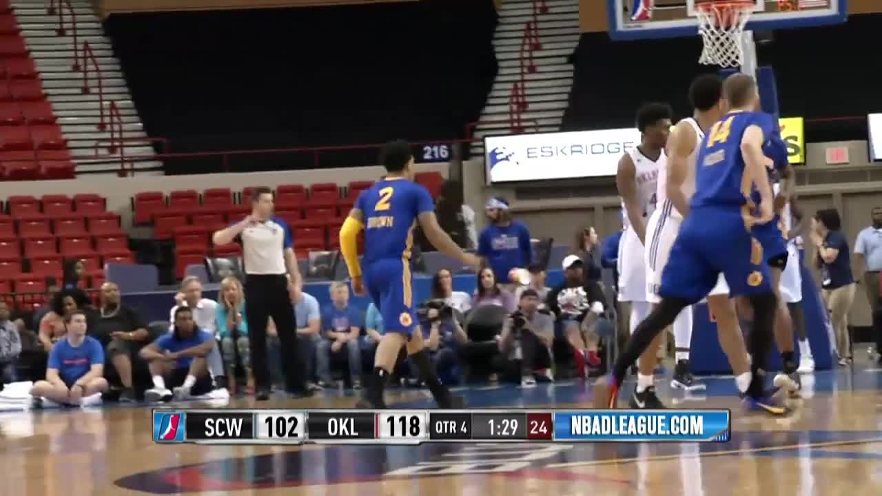 Highlights: Jabari Brown (30 points)  vs. the Blue, 4/10/2017