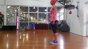 Forward lunges with row