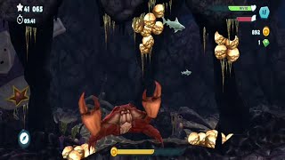 تجربة لعبة Hungry Shark Evolution + القضاء على السلطعون (أضخم مخلوق بالبحر) بأول سمكة قرش  💥💥 screenshot 4