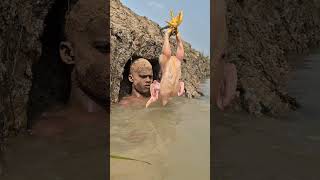 Unbelievable technique sandman catching underwater big fish with chicken #fishing #shorts #video