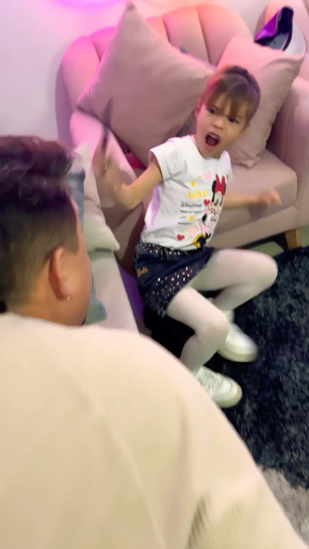 CASI ME MUERDE #humor #cosasdefamilia #comedia #shortviral