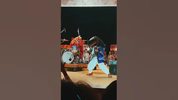 エレキギター ドラム ガジロウとにゃんごすたーが小雨を吹き飛ばす熱演 SPセッション 福崎町 マキシマムザホルモン ガジロウ にゃんごすたー 