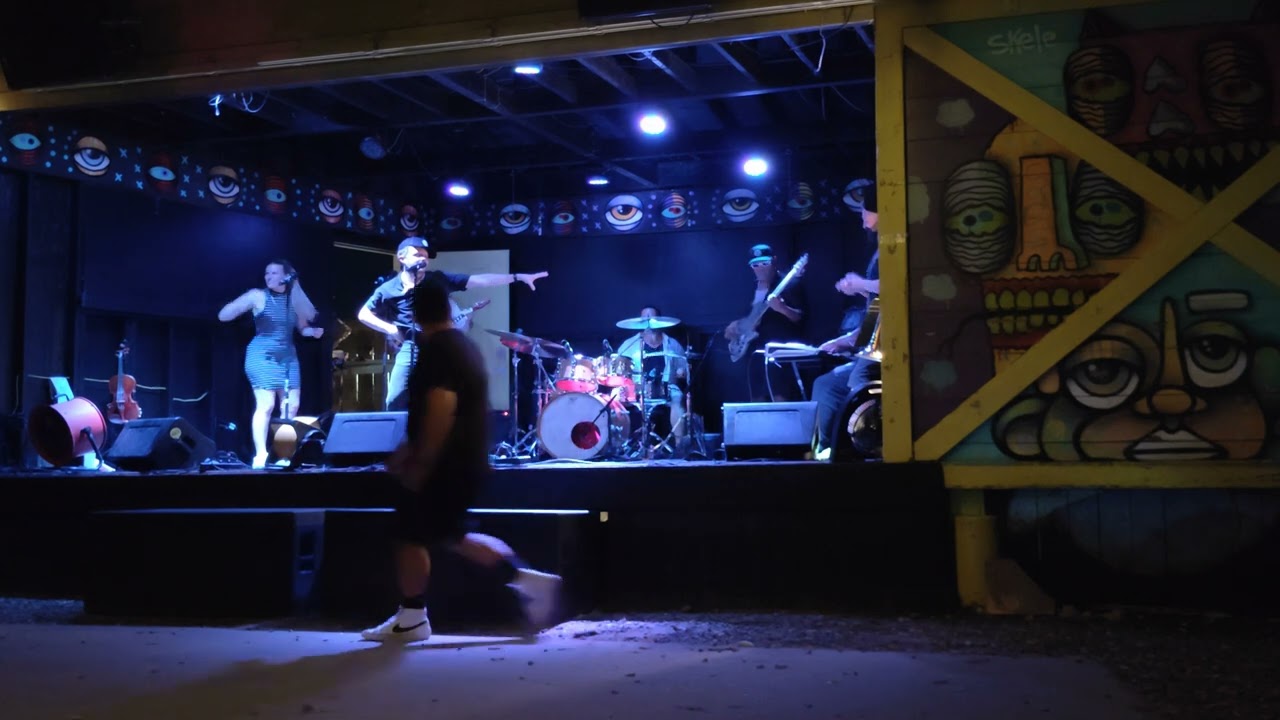 The Whiteowls 'If you like the funky...' @ The Farout Lounge, Austin, Texas