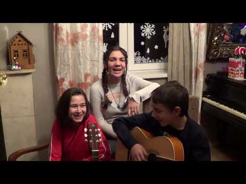 51 საჯარო სკოლა გილოცავთ შობა-ახალ წელს!