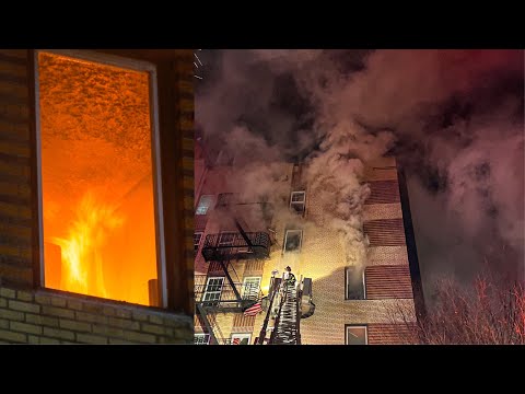 **FIRE on ALL FLOORS** FDNY BATTLES Major BRONX 4-Alarm Fire on Flr 1-6 & Thru the Roof [ Box 3195 ]