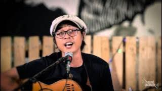 Download lagu SILAMPUKAU - Malam Jatuh Di Surabaya LIVE HD