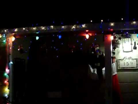 Video: Luces navideñas en Walnut Court de Santa Rosa
