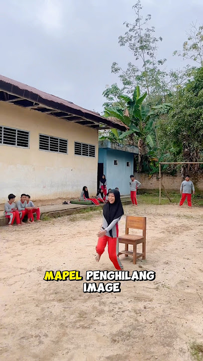 Malu di liatin crush🤭 #masasekolah #sekolah #olahraga (sc.@pk_guru_kxgitu)