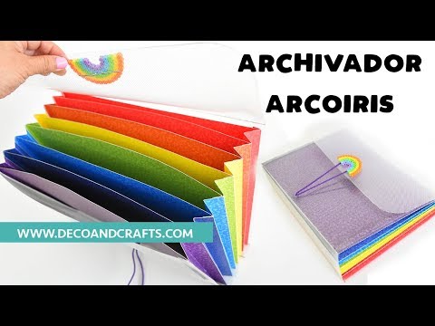 Video: Muebles de oficina inspirados en acordeón: la tabla de tareas