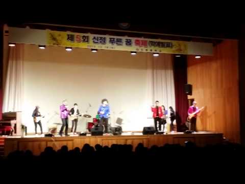 부산 신정중 남자쌤