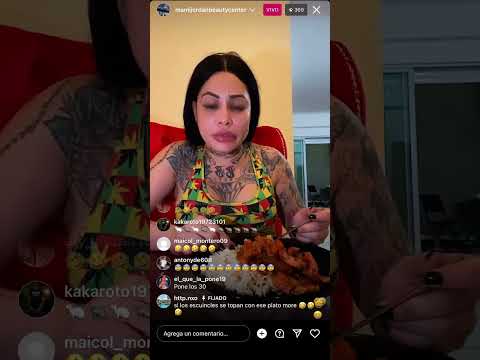 Mami Jordan comiendo en un Live de madrugada 🌅🦴