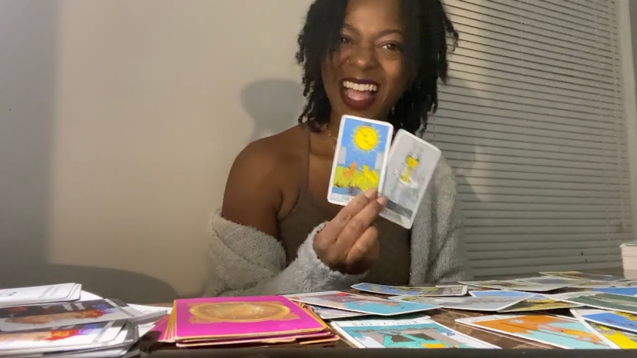 ♓️ Pisces 💚 messages: Somebody is ending a connection to come towards you. Their person wanna fight