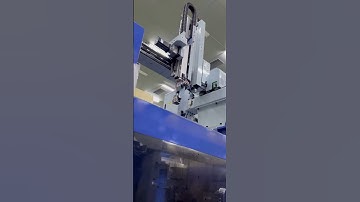 Robot chuyên dùng cho máy ép nhựa model ESII-900-Y5