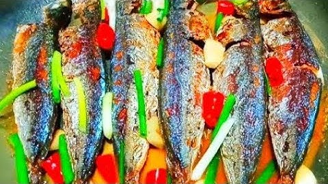 Cá Nục Kho Tỏi Ớt Thơm Ngon Hết Sạch Nồi Cơm