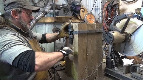 Blacksmithing Shorts - Wedged Straps For An Anvil Stand